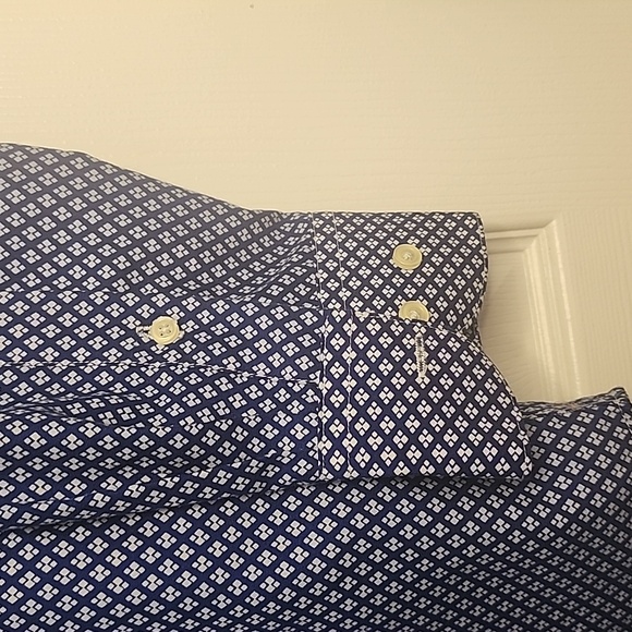 ZYLOS  Blue and White Geometric Patterned Casual Shirt. - Picture 3 of 8